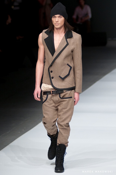 Aga Pou - Zaplątani 12