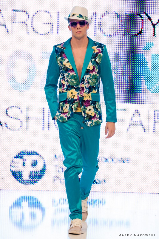 Aga Pou - Flower Power 1