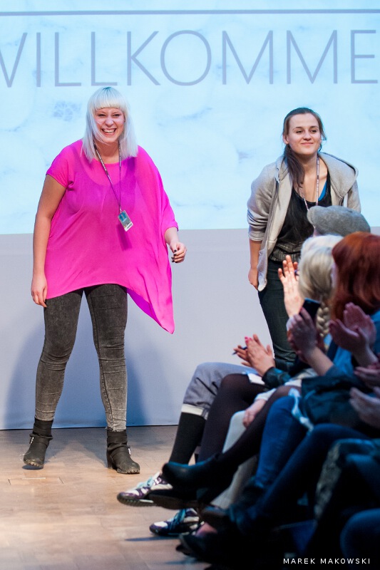 Herzlich Willkommen 16