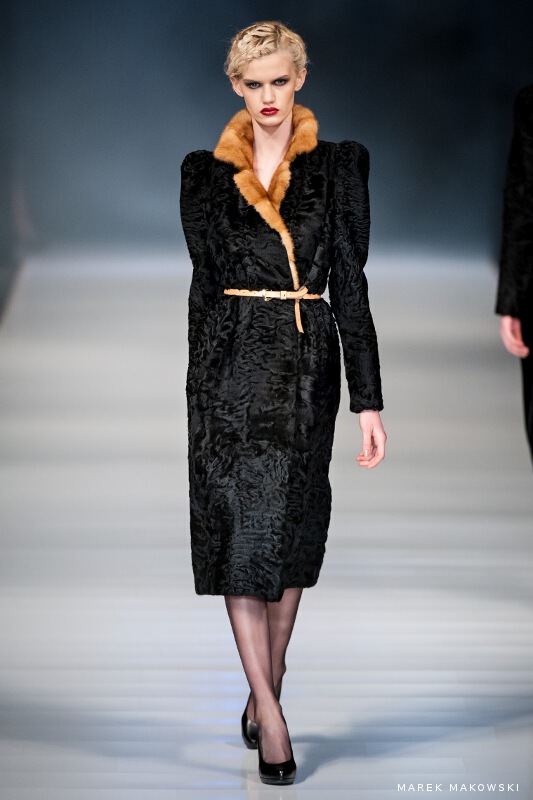 Roksolana Bogutska 16