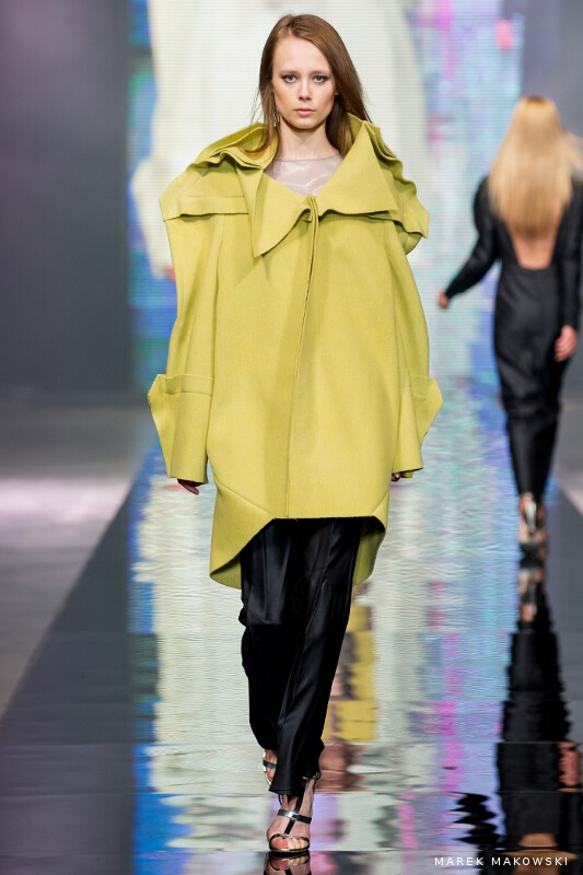 Monika Kubatek - The Connected Flights 7