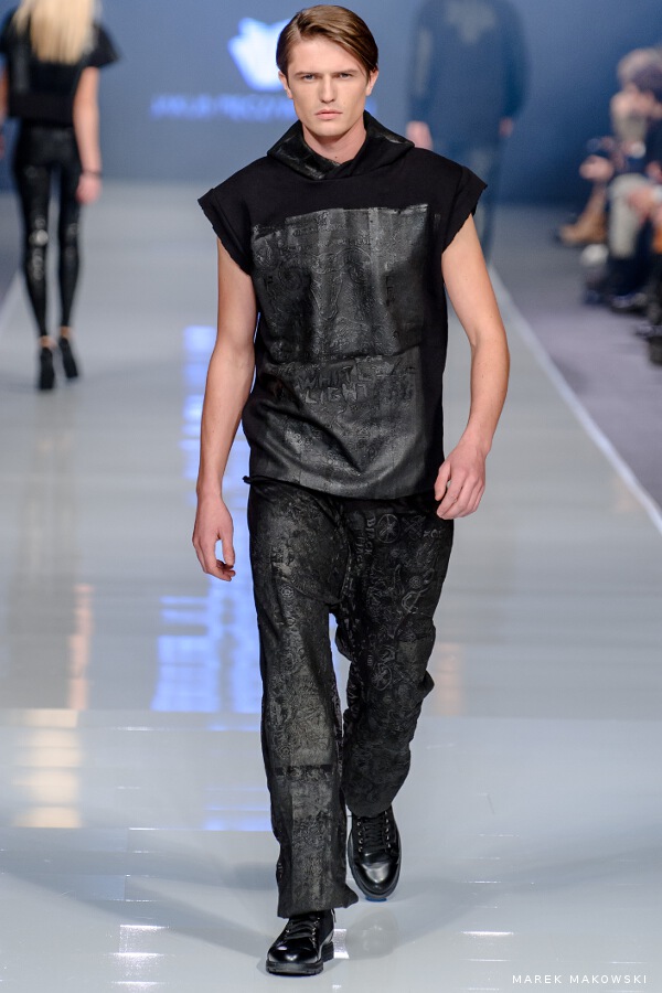 ODIO TEES & Jakub Pieczarkowski 7