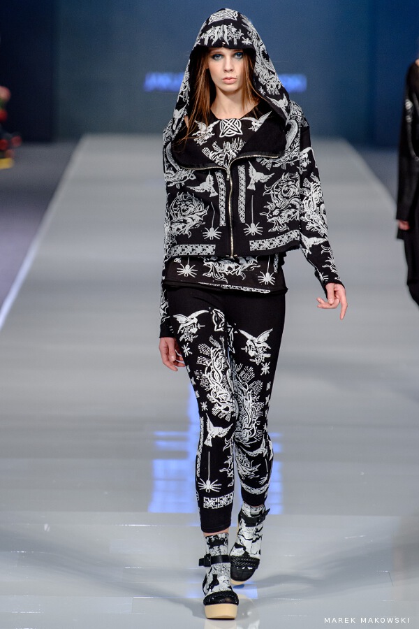 ODIO TEES & Jakub Pieczarkowski 11