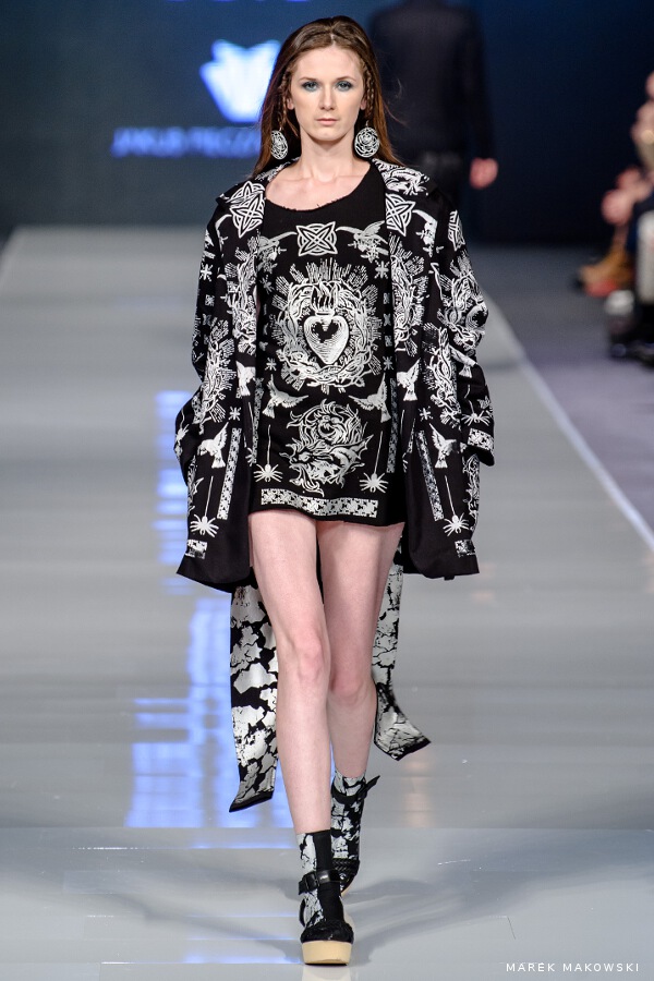 ODIO TEES & Jakub Pieczarkowski 12