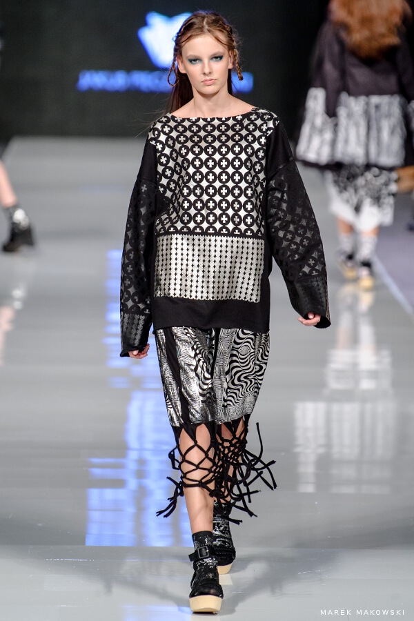 ODIO TEES & Jakub Pieczarkowski 20