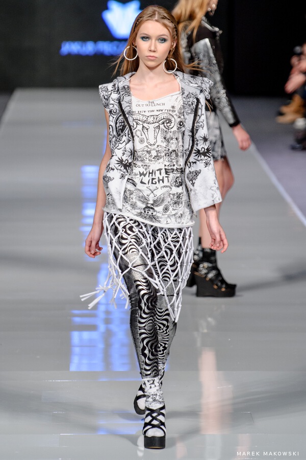 ODIO TEES & Jakub Pieczarkowski 21