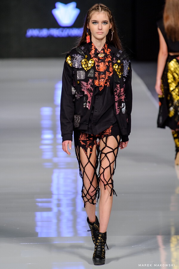 ODIO TEES & Jakub Pieczarkowski 27