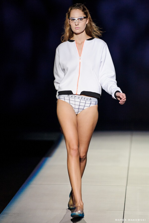 Herzlich Willkommen 15