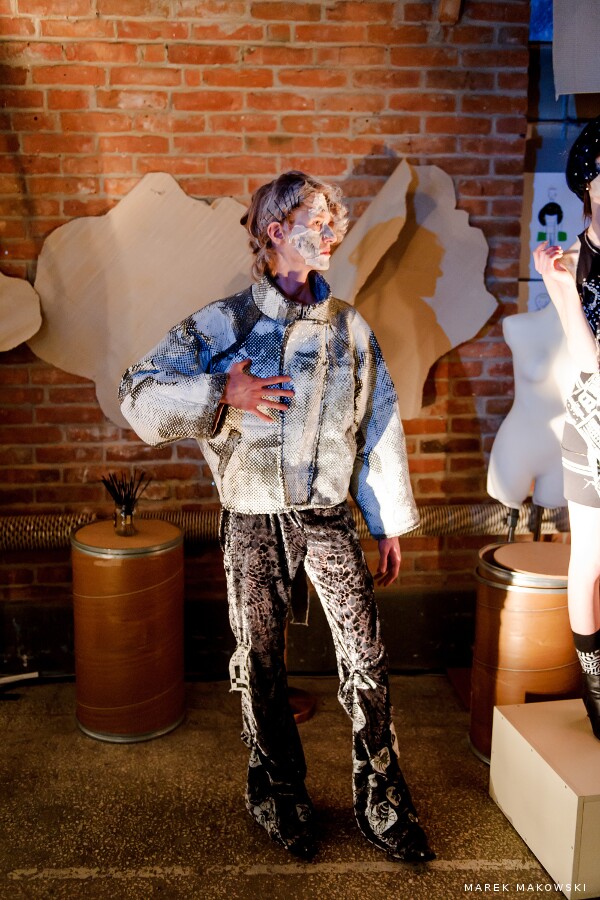 Odio x Jakub Pieczarkowski - Fall Winter 2017 - Backstage & Presentation 38