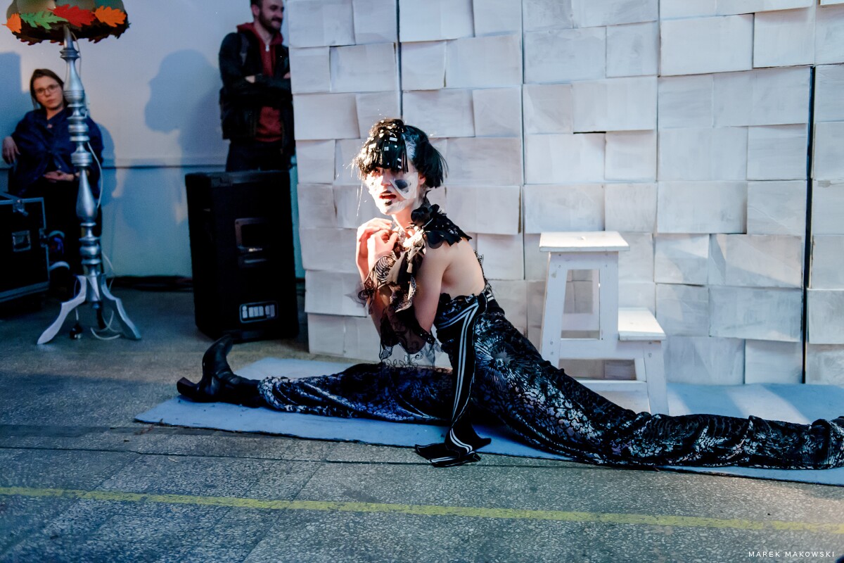 Odio x Jakub Pieczarkowski - Fall Winter 2017 - Backstage & Presentation 95