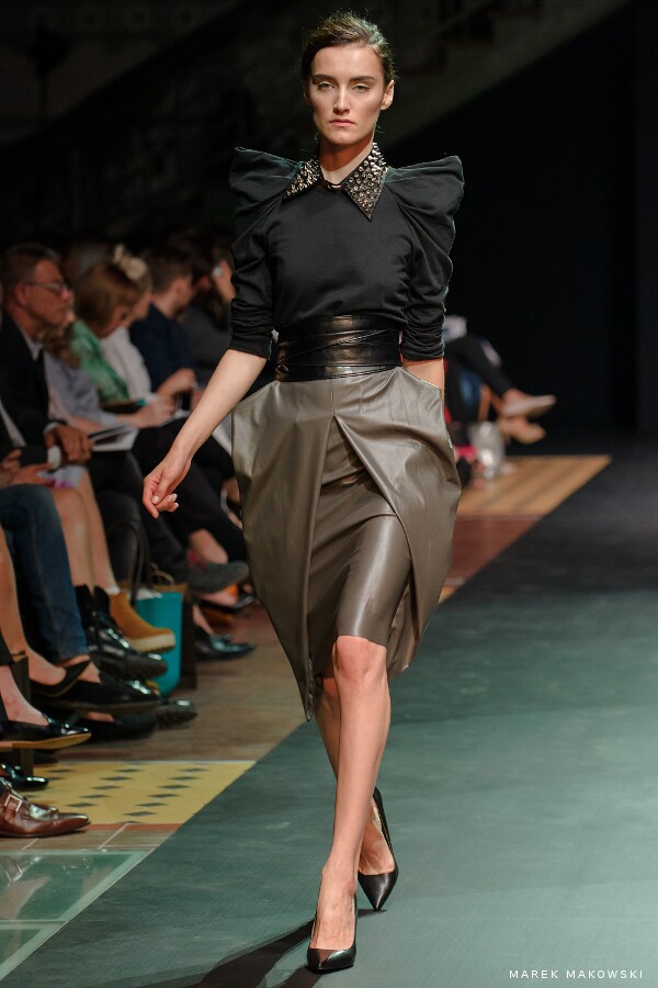 Natalia Aharodnaya & Tatiana Aharodnaya - Farscape 1