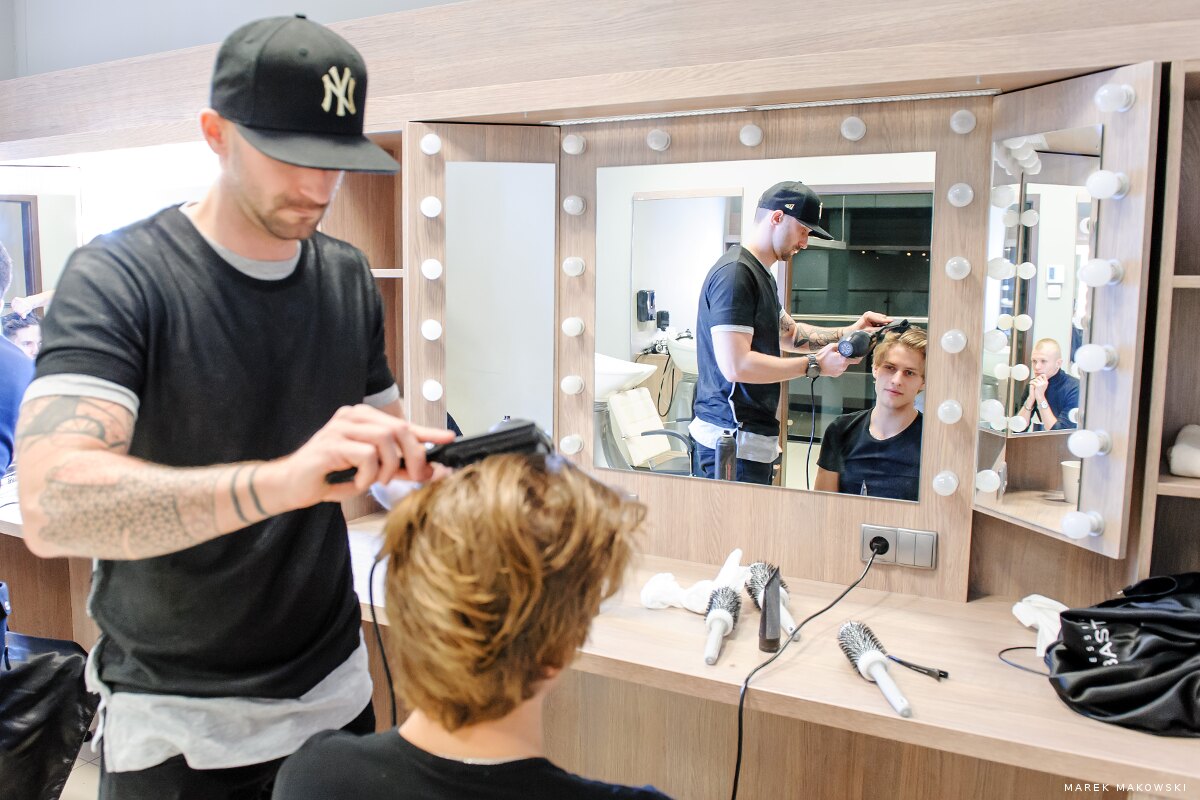 Mariusz Przybylski - Fall Winter 2017 - Fire Walk With Me - Backstage 15