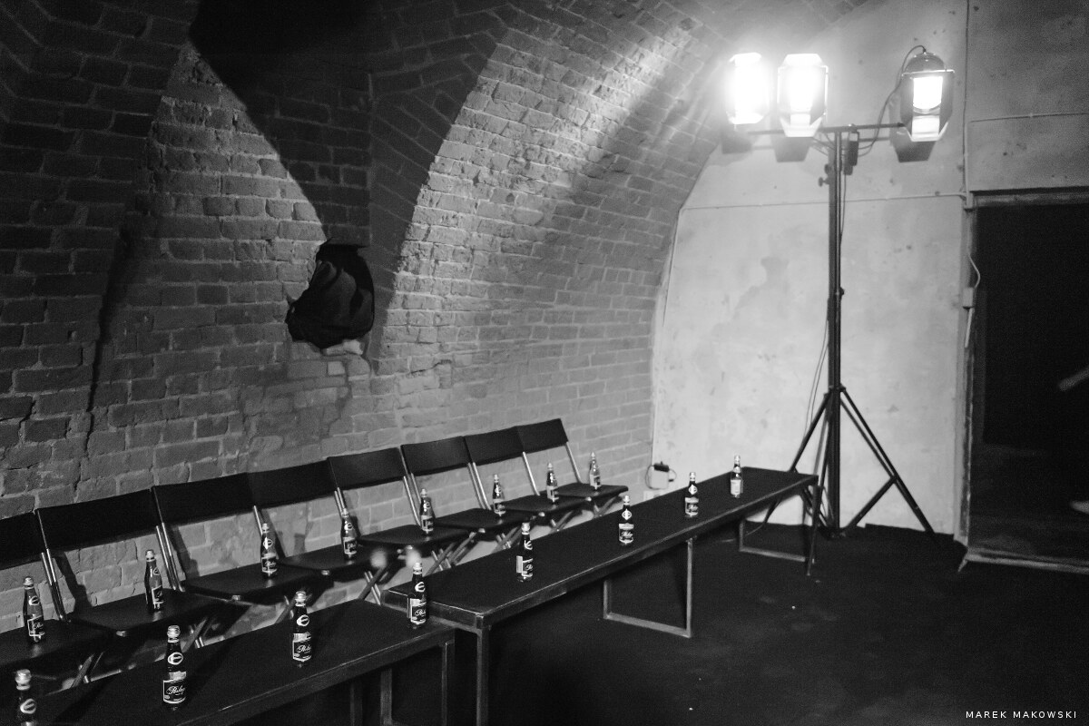 Tomasz Ossoliński - Fall/Winter 2017/18 - Shadows - Backstage 7