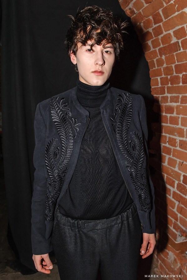 Tomasz Ossoliński - Fall/Winter 2017/18 - Shadows - Backstage 22