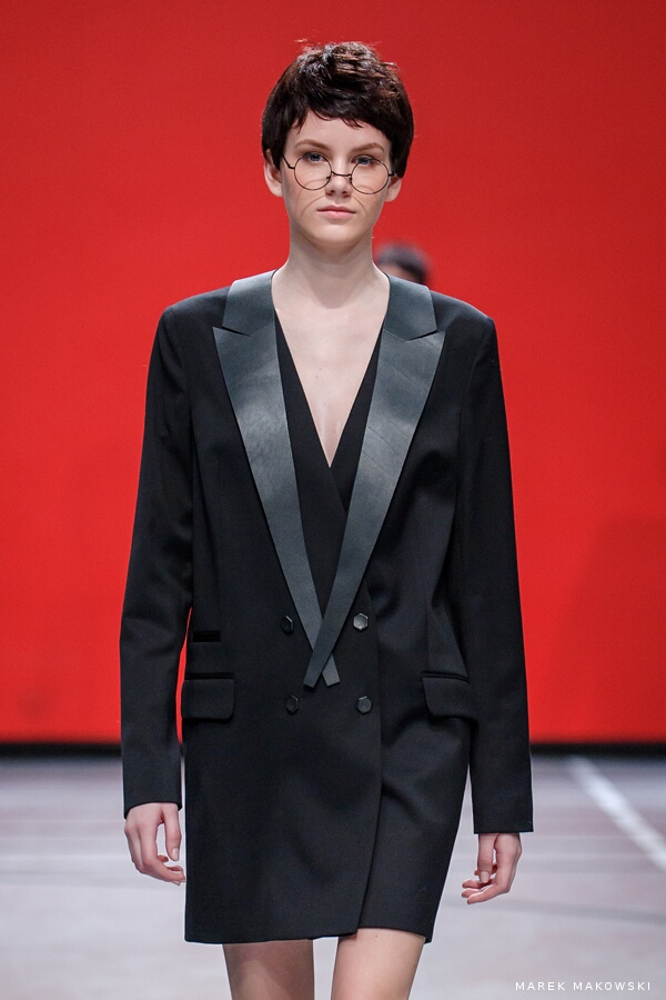 2RU2RA - Painted Black 4