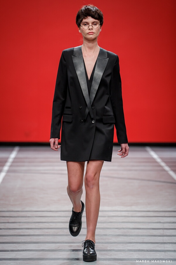 2RU2RA - Painted Black 5