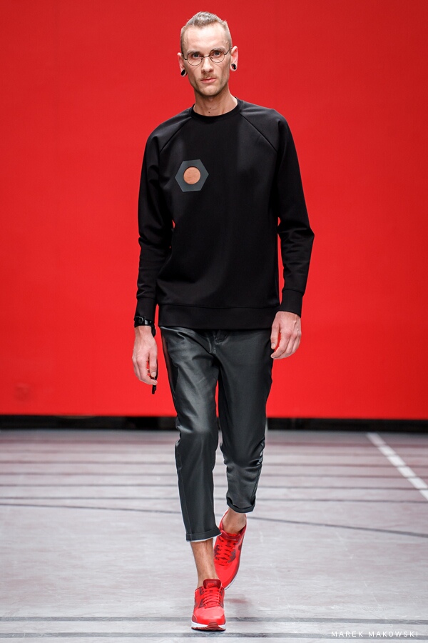 2RU2RA - Painted Black 17