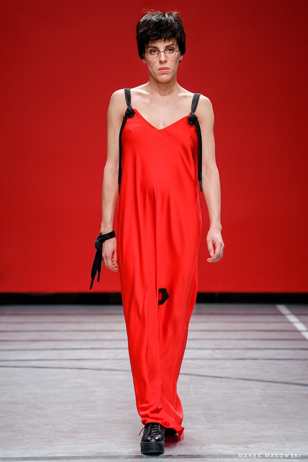 2RU2RA - Painted Black 24