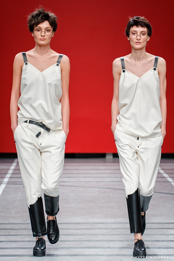 2RU2RA - Painted Black 27