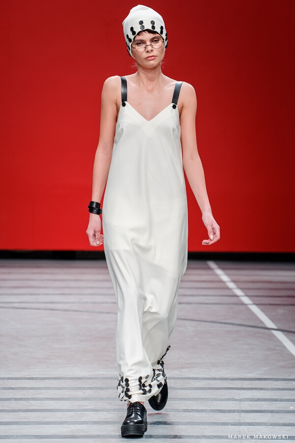 2RU2RA - Painted Black 30