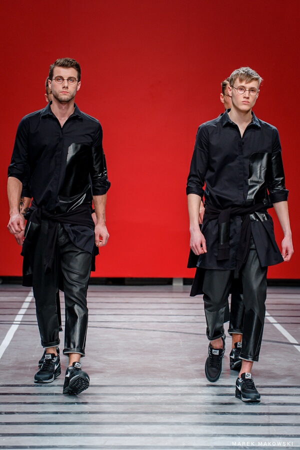 2RU2RA - Painted Black 33