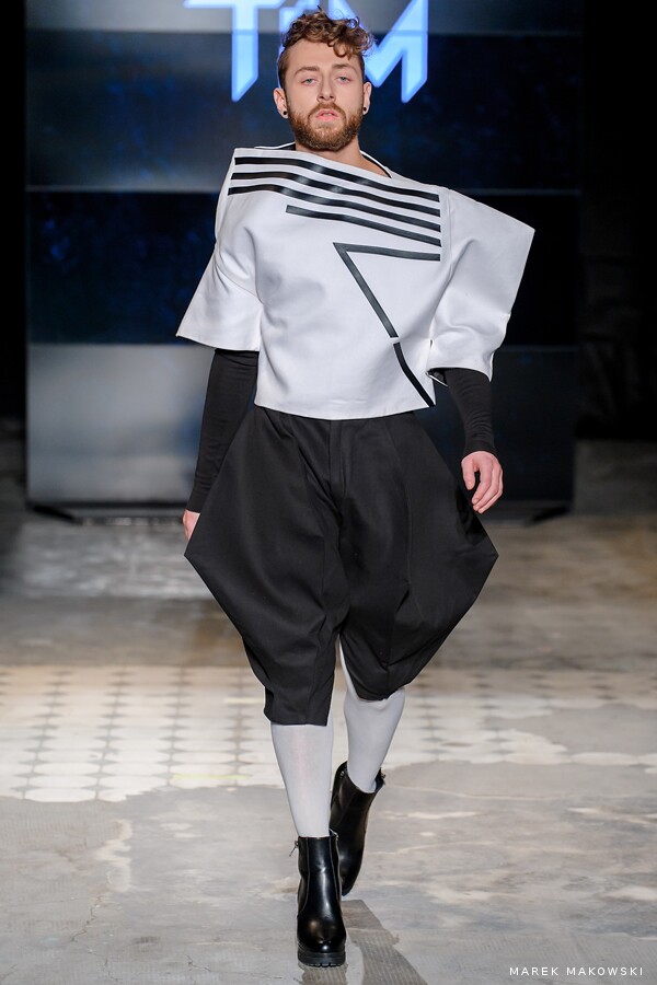 Wyższa Szkoła Techniczna - Tymoteusz Mierzwa 7